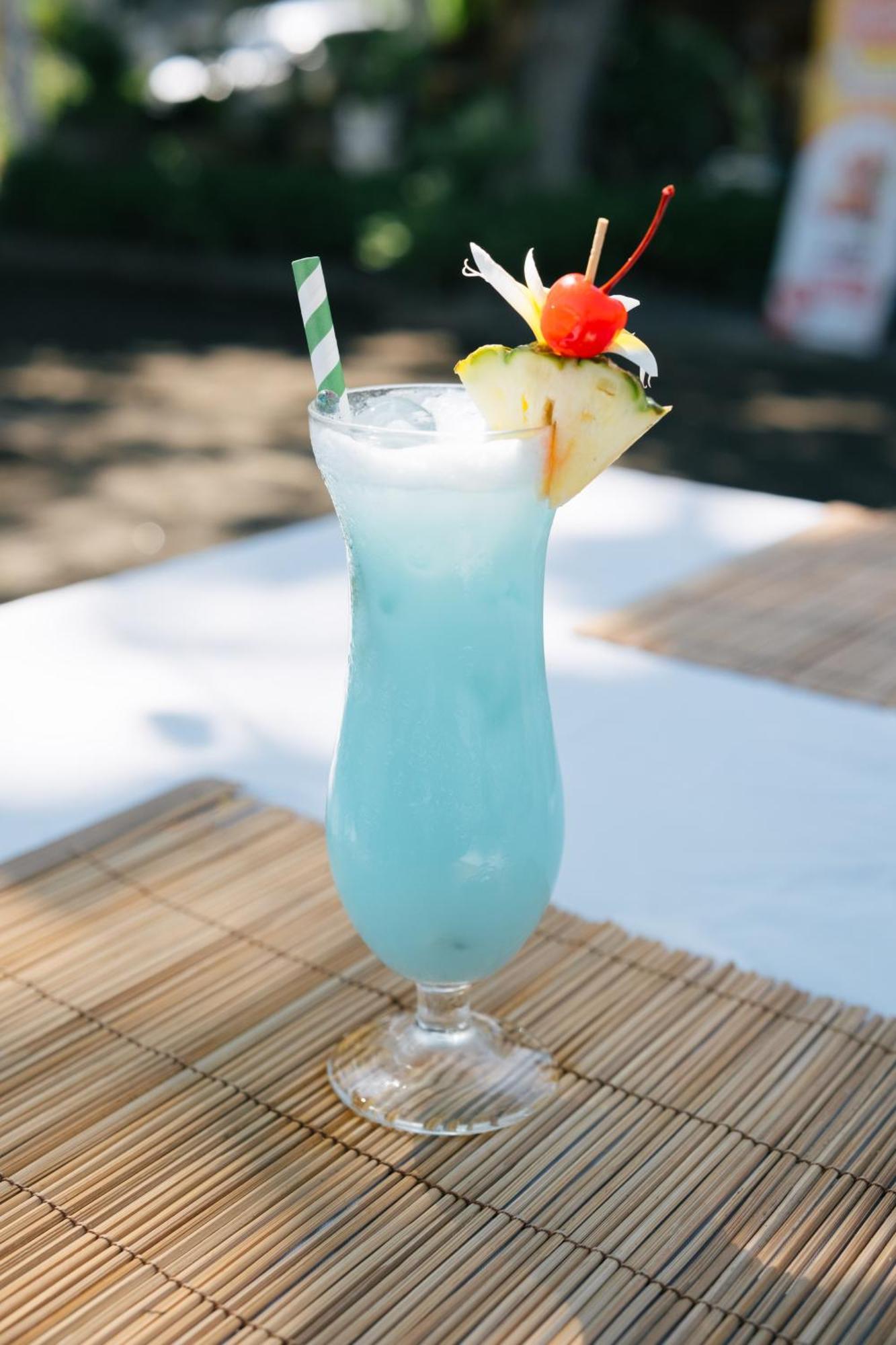 洛维纳星光酒店 罗威那 外观 照片